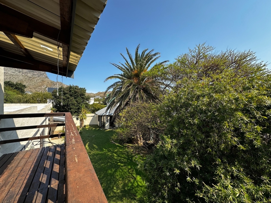 5 Bedroom Property for Sale in Pringle Bay Western Cape